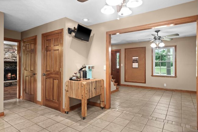 19423 Lakeside Ln, House other with 4 bedrooms, 4 bathrooms and 3 parking in Bloomington IL | Image 13