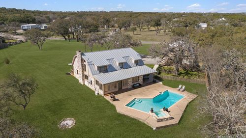 201 Someday Dr, Boerne, TX, 78006-7024 | Card Image