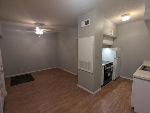 apt-216-3316 Guadalupe St, Austin, TX, 78705-2340 | Card Image