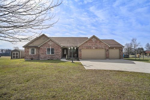 9032 E Edgewood Ln, Sunman, IN, 47041-7567 | Card Image