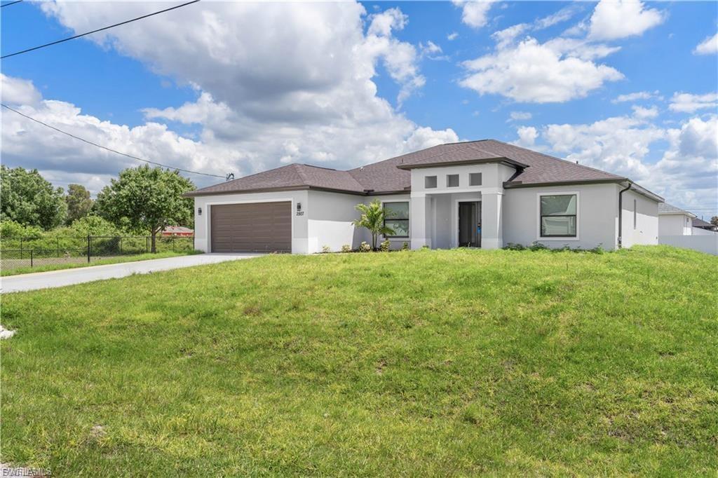 Residential in LEHIGH ACRES 2