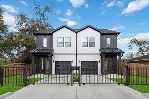 b-964 Lucky St, Houston, TX, 77088-7951 | Card Image