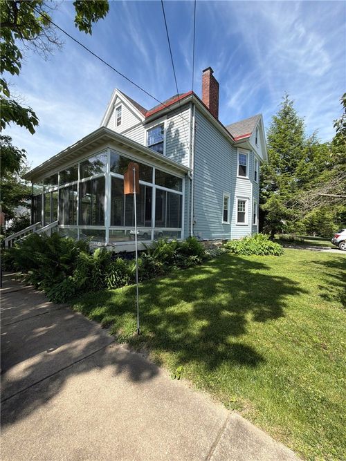 46 Elwyn Ave, Carnegie, PA, 15106-1470 | Card Image