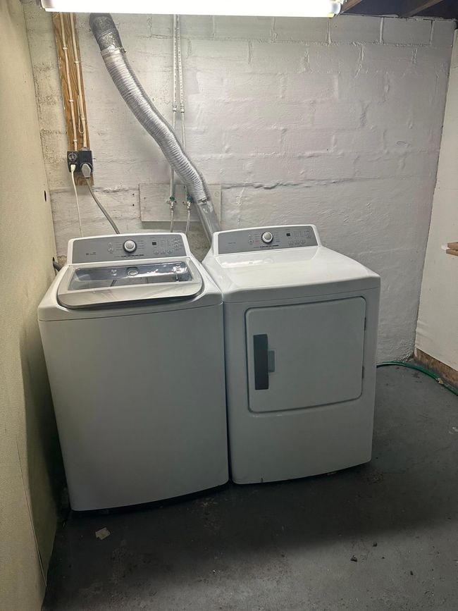 Laundry.jpg | Image 18