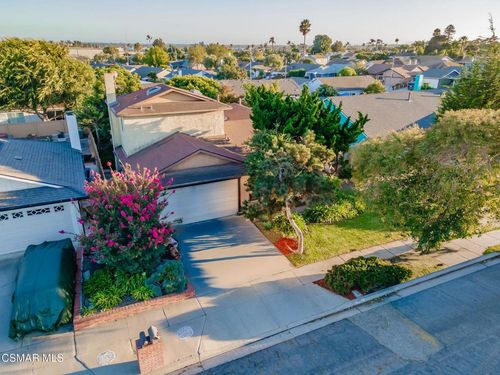 7584 Lemur St, Ventura, CA, 93003-6835 | Card Image
