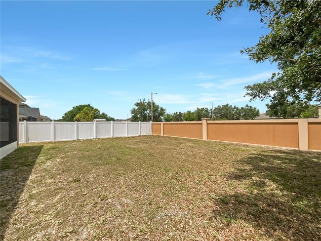 10808 Carloway Hills Dr, House other with 4 bedrooms, 3 bathrooms and null parking in Wimauma FL | Image 25