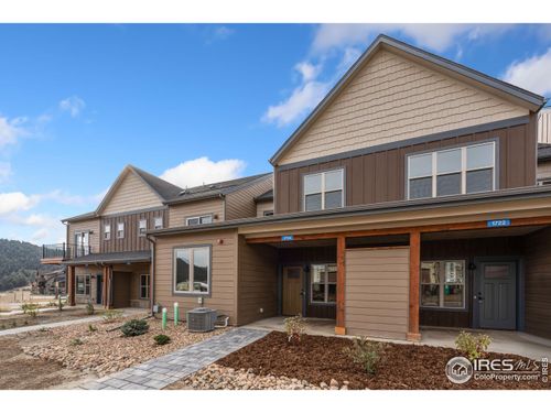 1724 Continental Peaks Cir, Estes Park, CO, 80517 | Card Image