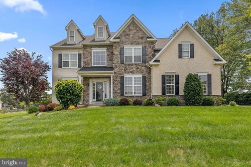 2654 Owl Ct, Gilbertsville, PA, 19525-9814 | Card Image