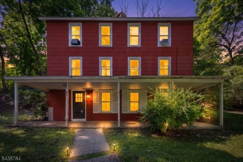 89 W End Ave, Newton, NJ, 07860-1541 | Card Image
