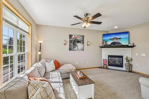 6426 Maywick Drive, Madison, WI, 53718 | Card Image