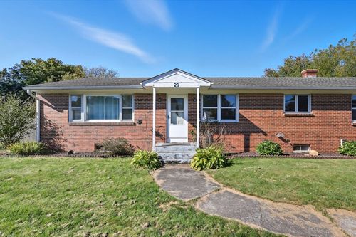 20 Connolly St, Springfield, MA, 01151-1604 | Card Image