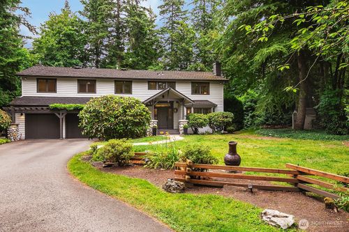16504 164th Ave Ne, Woodinville, WA, 98072-8975 | Card Image