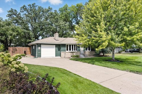 6220 Carol Dr Ne, Fridley, MN, 55432-5056 | Card Image