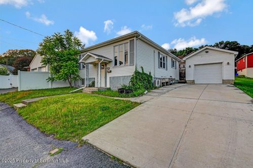 211 Hill St, Dupont, PA, 18641-2119 | Card Image