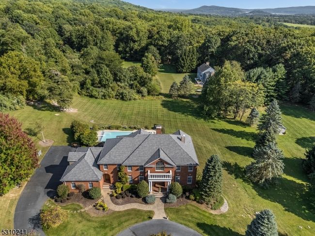 4 Hook Mountain Dr, House other with 5 bedrooms, 4 bathrooms and null parking in Annandale NJ | Image 4