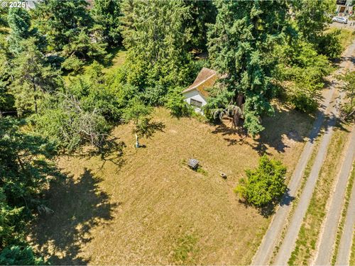 2562 Riverview St, Eugene, OR, 97403-2242 | Card Image