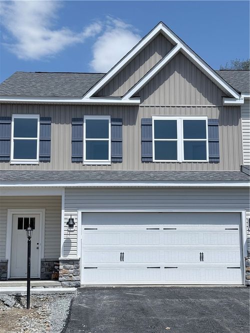 3073 Audrey Dr, Greensburg, PA, 15601-4911 | Card Image