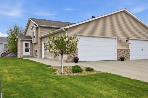 806 3rd Ave Ne, Dilworth, MN, 56529-2105 | Card Image