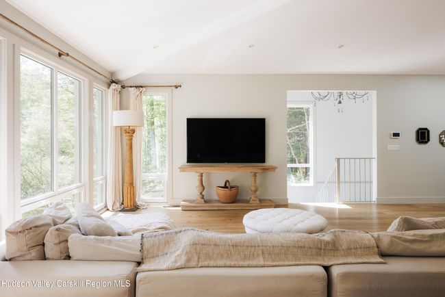 320 Long Hill Rd, House other with 4 bedrooms, 4 bathrooms and null parking in East Fishkill NY | Image 8