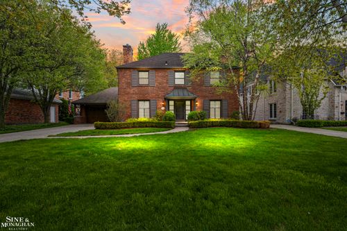 96 Moran Road, Grosse Pointe Farms, MI, 48236 | Card Image