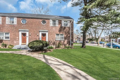 1stfl-13152 234th St, Rosedale, NY, 11422-1312 | Card Image