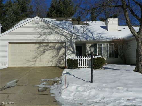 16564 Lake Circle Drive, Strongsville, OH, 44136 | Card Image