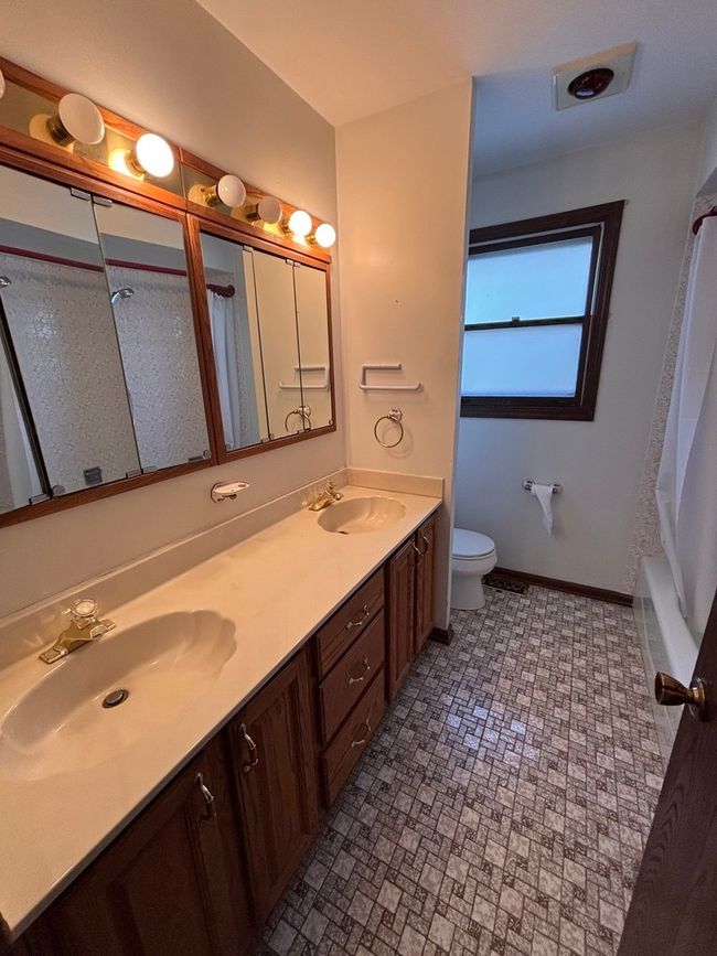4210 W Holmberg Ct, House other with 3 bedrooms, 3 bathrooms and 2 parking in Alsip IL | Image 13