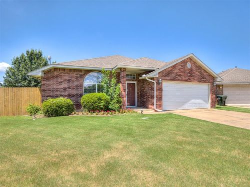 1600 Hazelwood Dr, Norman, OK, 73071-2081 | Card Image