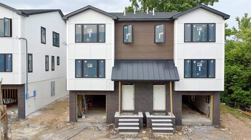 140-138-140 Weigands Ln, Secaucus, NJ, 07094-2124 | Card Image