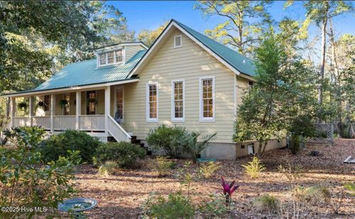 679 Carolina Bay Ct, Southport, NC, 28461-2996 | Card Image