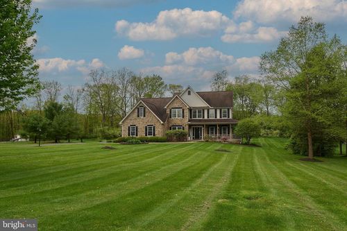175 Fernridge Rd, Port Matilda, PA, 16870-7143 | Card Image