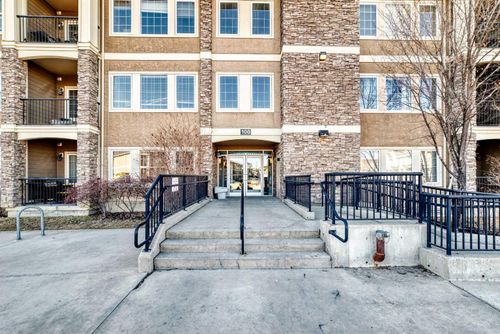 107-100 Cranfield Common Se, Calgary, AB, T3M1S1 | Card Image