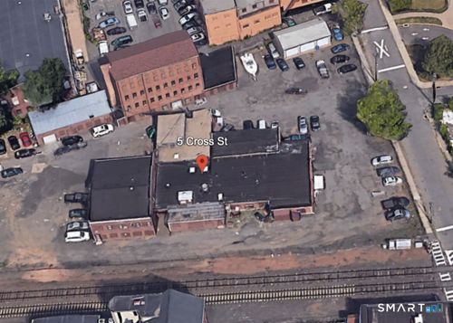 5 Cross St, Meriden, CT, 06451-3201 | Card Image