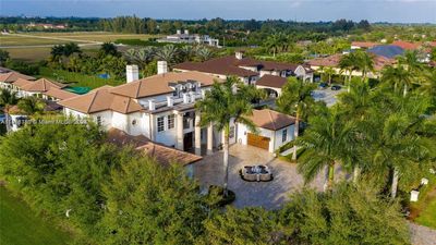 16755 Sw Berkshire Court, House other with 7 bedrooms, 8 bathrooms and null parking in Fort Lauderdale FL | Image 2