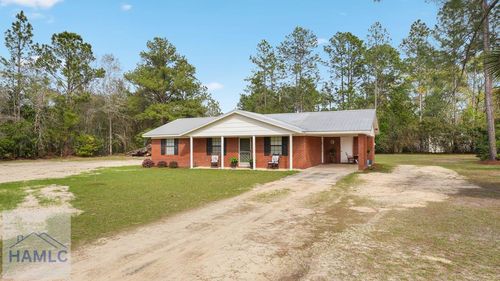 226 Community Cir, Jesup, GA, 31545-8609 | Card Image