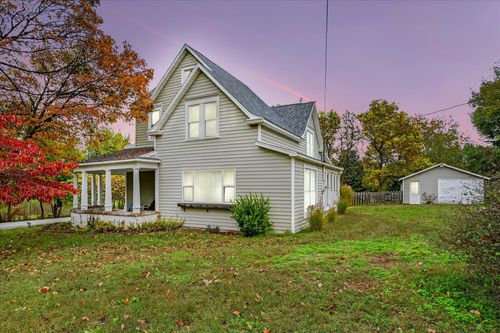 200 S Mill St, Marionville, MO, 65705-9336 | Card Image