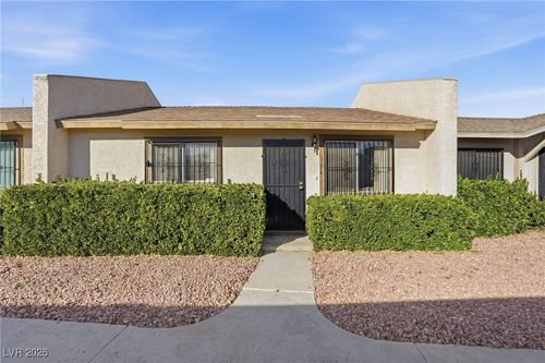 304 Linn Ln, Las Vegas, NV, 89110-4949 | Card Image