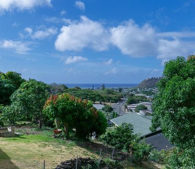 852 Kainoa Place, House other with 4 bedrooms, 2 bathrooms and null parking in Honolulu HI | Image 1