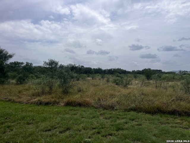Land in Leakey 2