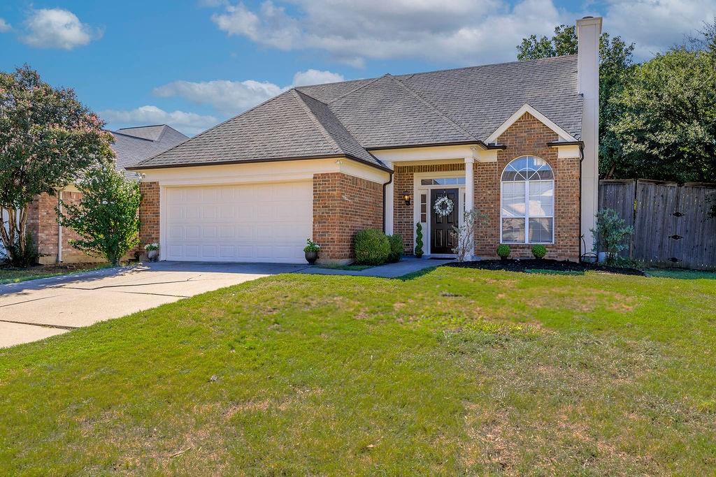 Danforth Pl, Arlington, TX 76017
