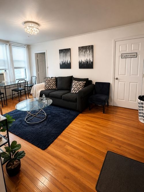 510-11 Lawrence St, Lawrence, MA, 01840-1444 | Card Image