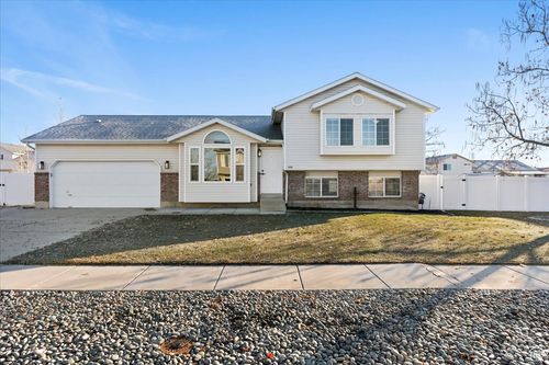 2373 S 2940 W, Syracuse, UT, 84075 | Card Image