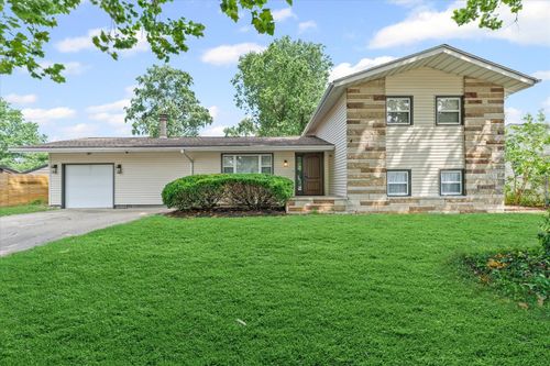1906 Sangamon Dr, Champaign, IL, 61821-4931 | Card Image