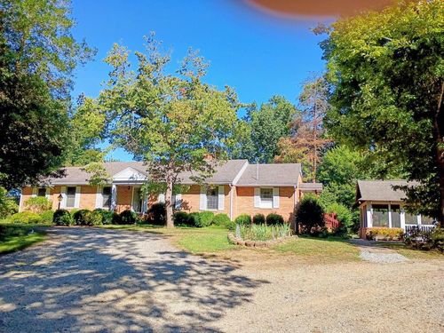 2501 Whitehead Rd, Keysville, VA, 23947-4109 | Card Image