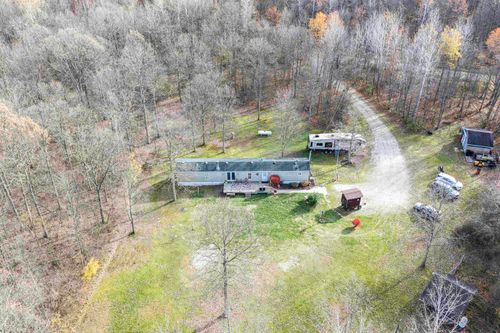 10593 E Remus Rd, Mount Pleasant, MI, 48858-7002 | Card Image