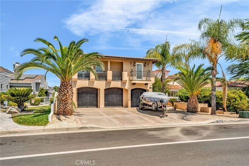 30420 Longhorn Dr, Canyon Lake, CA, 92587-7647 | Card Image