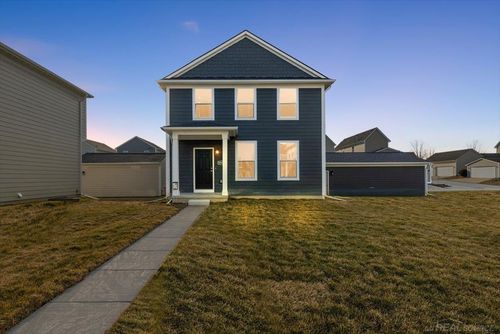 1718 W 12 Mile Rd, Royal Oak, MI, 48073-3920 | Card Image