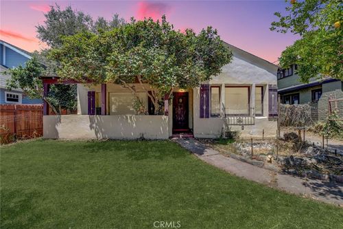 585 Mountain View St, Altadena, CA, 91001-4920 | Card Image