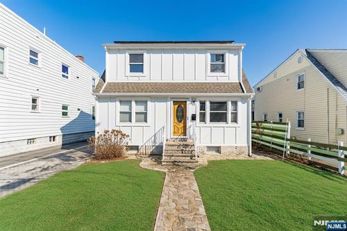 22 Schuyler Ave, Kearny, NJ, 07032-5929 | Card Image