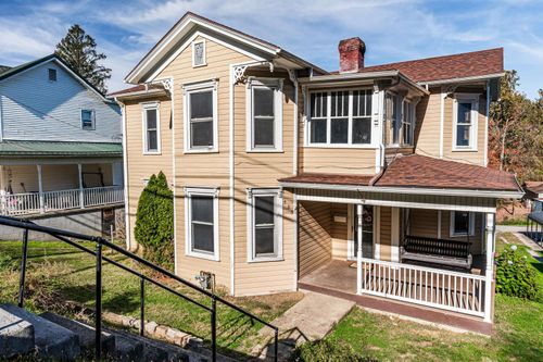 455 Walnut St, Grafton, WV, 26354-1748 | Card Image